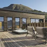Casa de Férias Lyngvaer Ocean - Jacuzzi & Sauna - No 25 Kleppstad