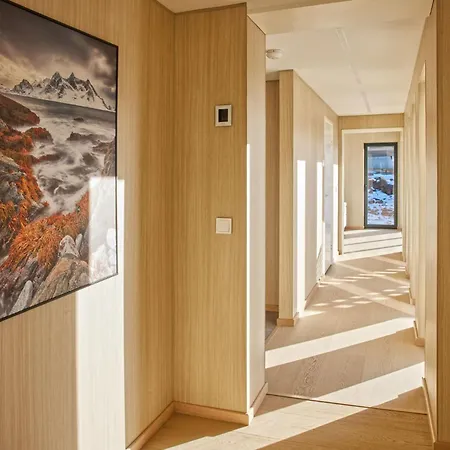 Lyngvaer Ocean - Jacuzzi & Sauna - No 25 펜션