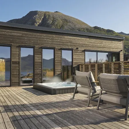 Feriehus Lyngvaer Ocean - Jacuzzi & Sauna - No 25 Kleppstad
